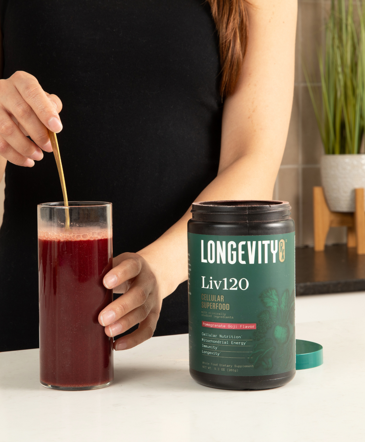 Preparing a Liv120 Pomegranate Goji cellular superfood shake