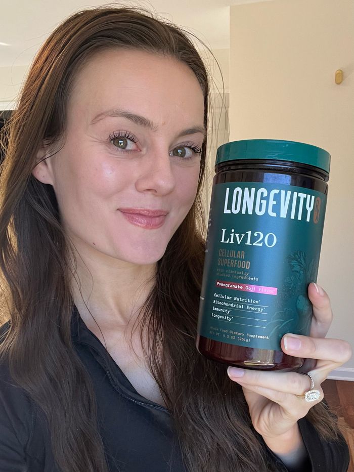 Liv120 member holding her jar